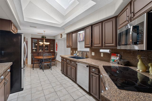 10128 Cimmaron Trail, Dallas, TX 75243