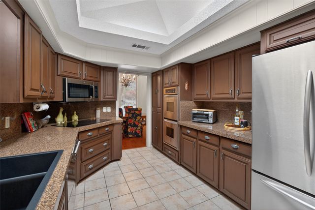 10128 Cimmaron Trail, Dallas, TX 75243