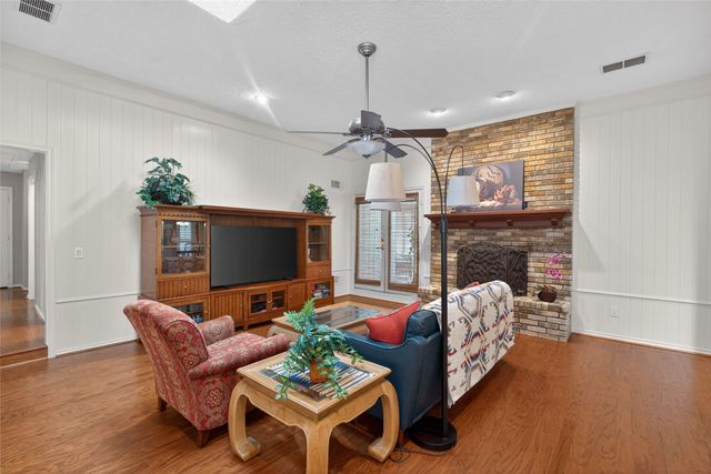 10128 Cimmaron Trail, Dallas, TX 75243