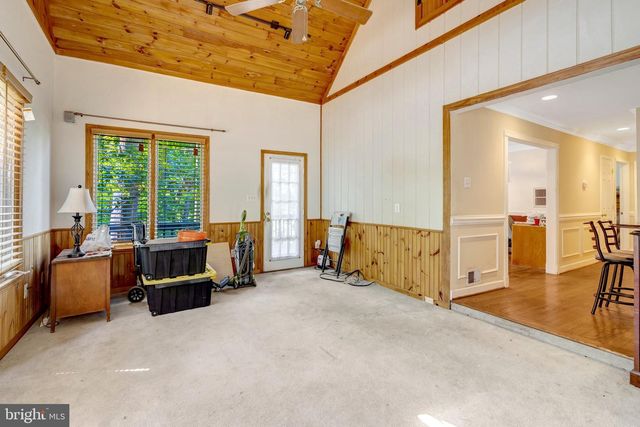 8844 MCGRATH RD, Manassas, VA 20112