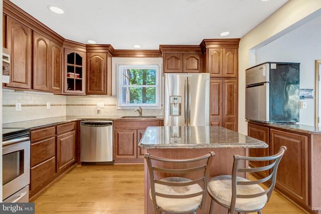 8844 MCGRATH RD, Manassas, VA 20112