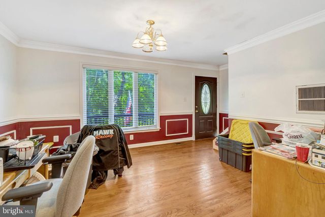 8844 MCGRATH RD, Manassas, VA 20112