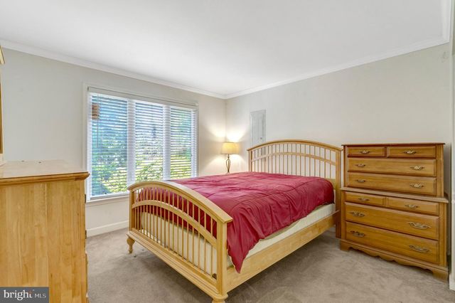 8844 MCGRATH RD, Manassas, VA 20112