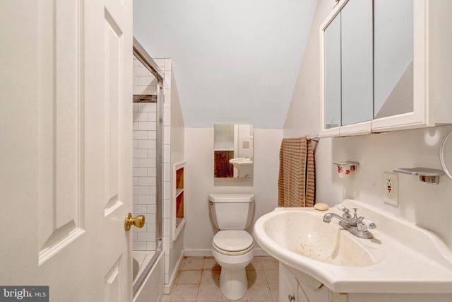 8844 MCGRATH RD, Manassas, VA 20112