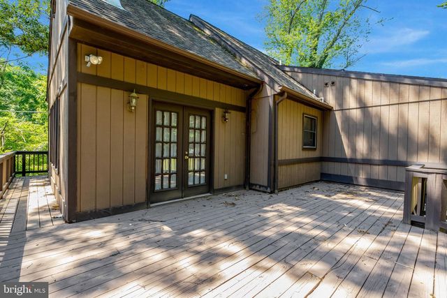 8844 MCGRATH RD, Manassas, VA 20112