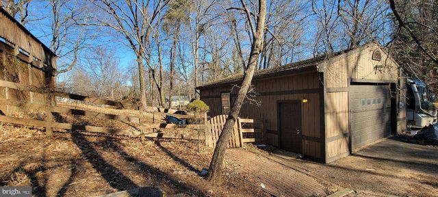 8844 MCGRATH RD, Manassas, VA 20112