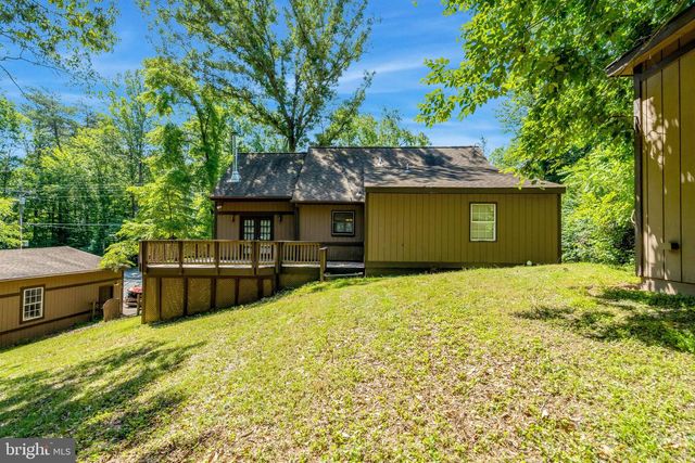 8844 MCGRATH RD, Manassas, VA 20112