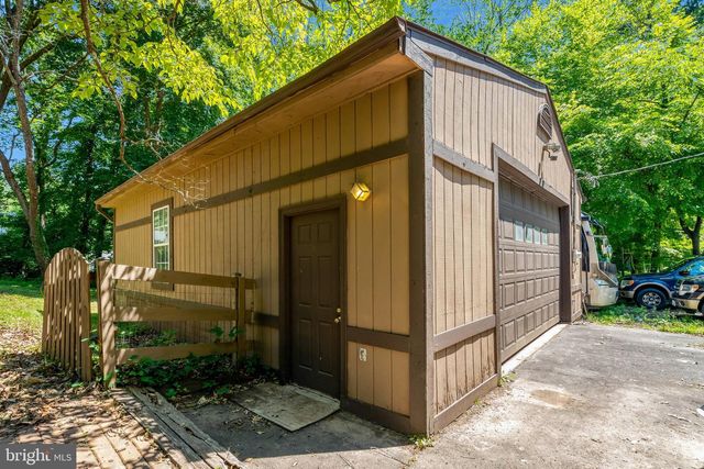 8844 MCGRATH RD, Manassas, VA 20112