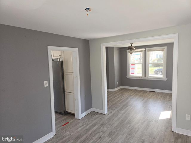 10 HAWTHORNE AVE, Ewing, NJ 08638