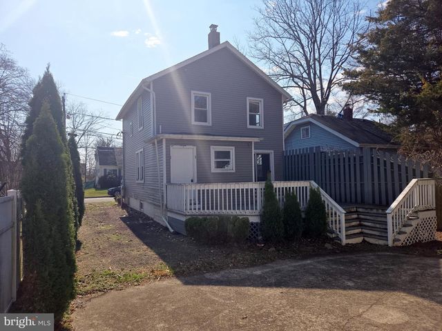 10 HAWTHORNE AVE, Ewing, NJ 08638