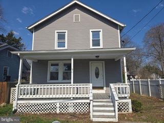 10 HAWTHORNE AVE, Ewing, NJ 08638