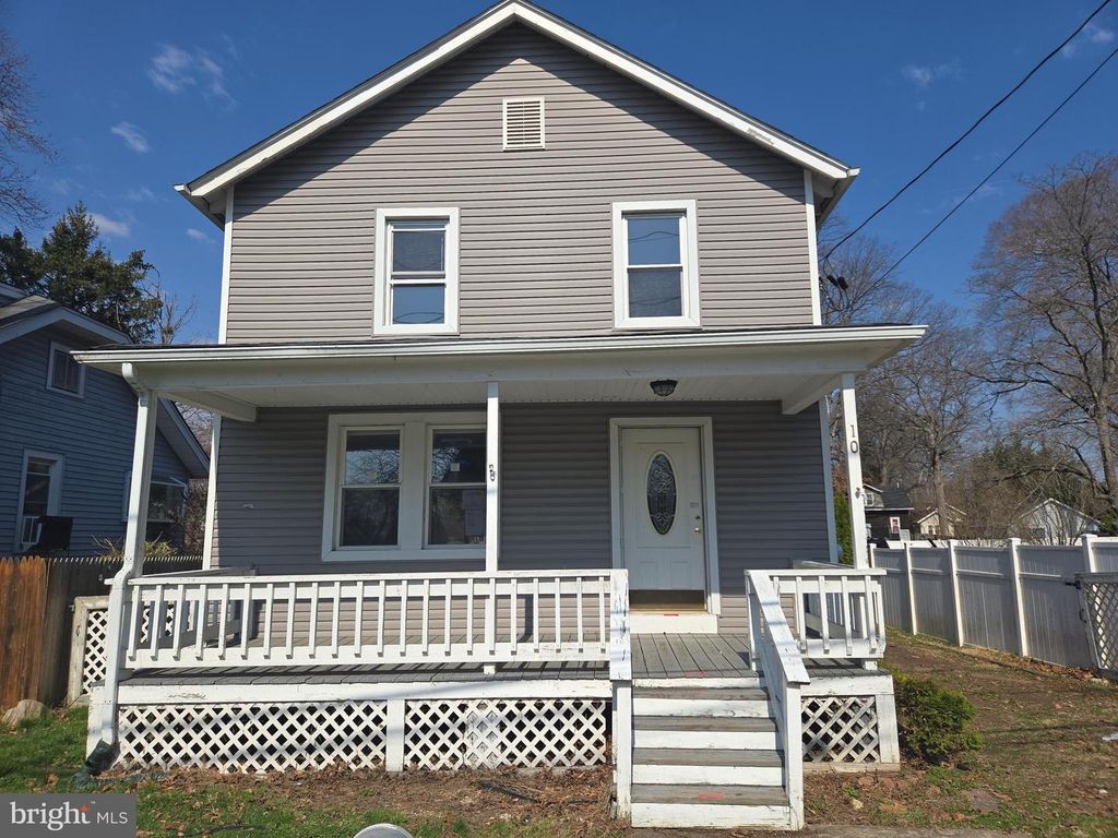 10 HAWTHORNE AVE, Ewing, NJ 08638