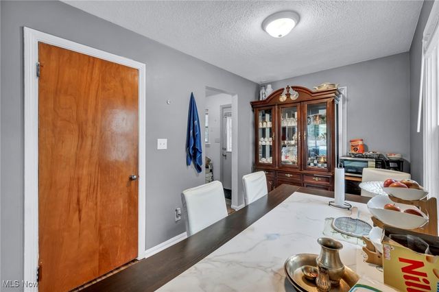 2666 10th Street, Cuyahoga Falls, OH 44221