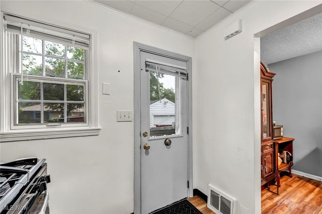 2666 10th Street, Cuyahoga Falls, OH 44221