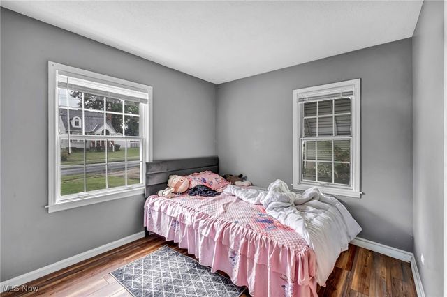 2666 10th Street, Cuyahoga Falls, OH 44221