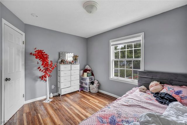 2666 10th Street, Cuyahoga Falls, OH 44221