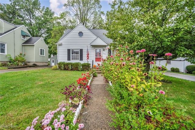 2666 10th Street, Cuyahoga Falls, OH 44221