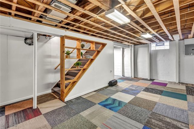 2666 10th Street, Cuyahoga Falls, OH 44221