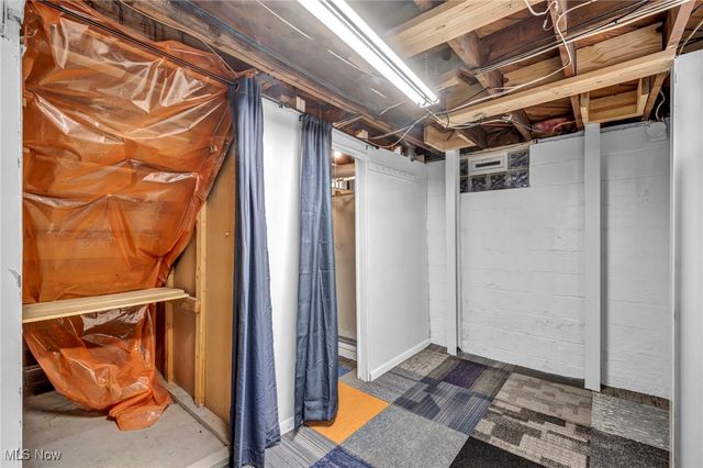 2666 10th Street, Cuyahoga Falls, OH 44221