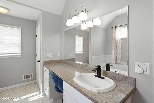 190 Pinewood Road, Toms River, NJ 08753