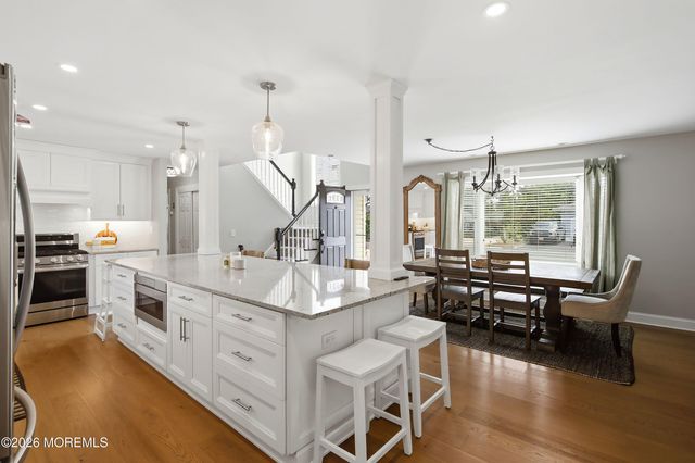 190 Pinewood Road, Toms River, NJ 08753