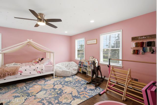 190 Pinewood Road, Toms River, NJ 08753