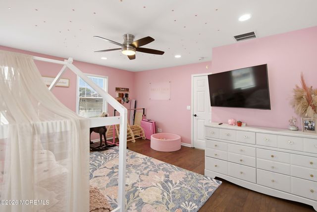 190 Pinewood Road, Toms River, NJ 08753