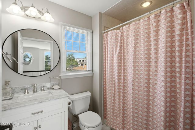 190 Pinewood Road, Toms River, NJ 08753