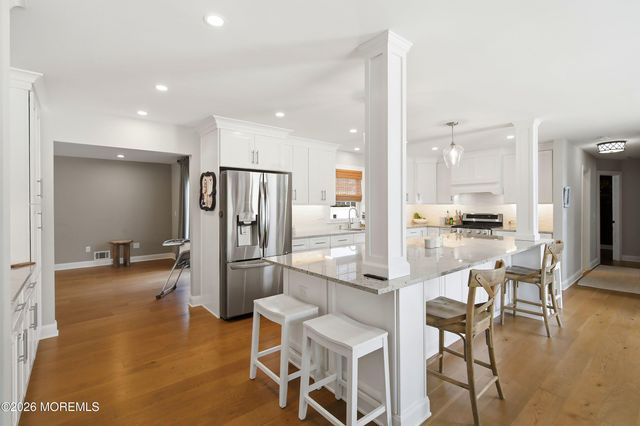 190 Pinewood Road, Toms River, NJ 08753