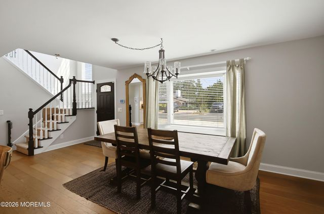190 Pinewood Road, Toms River, NJ 08753