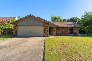 12007 E 88th Place N, Owasso, OK 74055