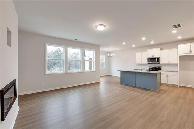 106 Windmill Court, Calhoun, GA 30701