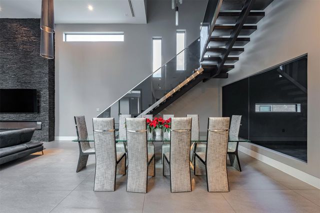 2302 Suffolk Drive, Houston, TX 77027