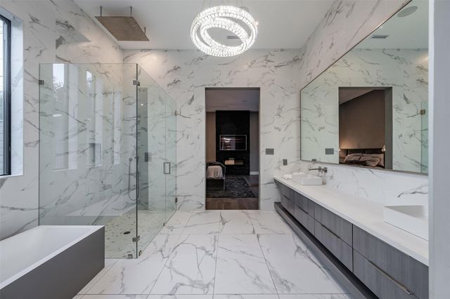 2302 Suffolk Drive, Houston, TX 77027