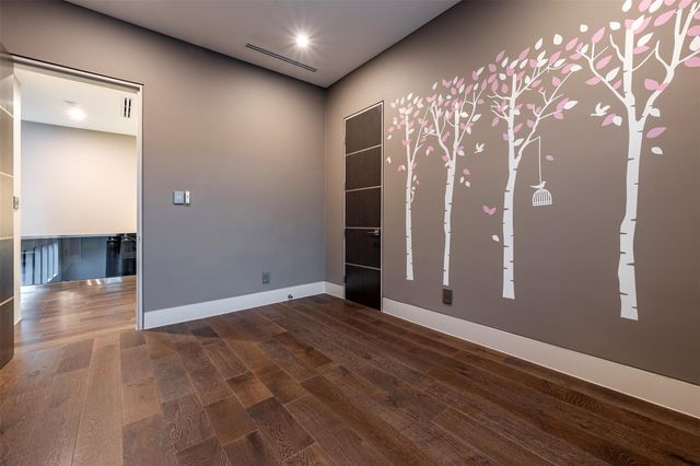 2302 Suffolk Drive, Houston, TX 77027