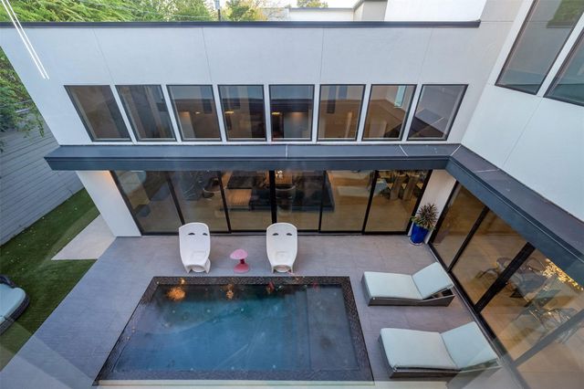 2302 Suffolk Drive, Houston, TX 77027