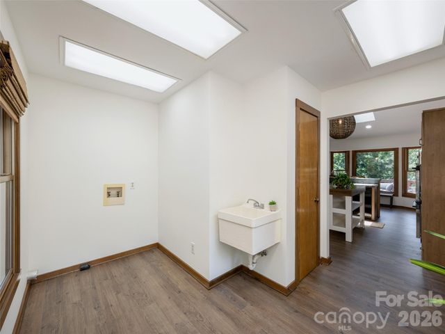 155 Crabapple Lane, Asheville, NC 28804