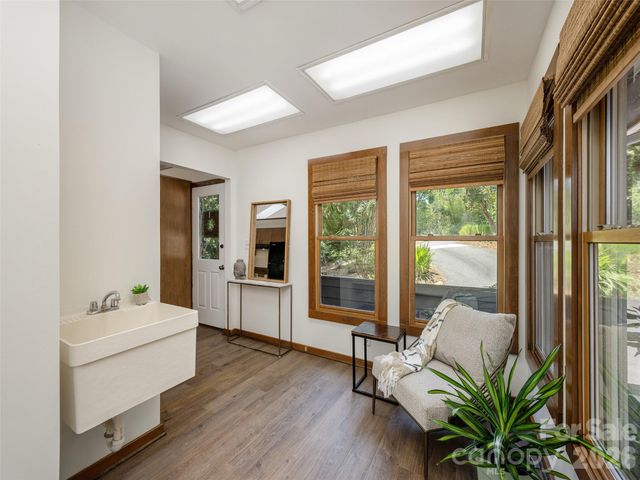 155 Crabapple Lane, Asheville, NC 28804