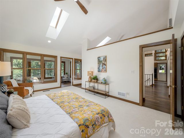 155 Crabapple Lane, Asheville, NC 28804