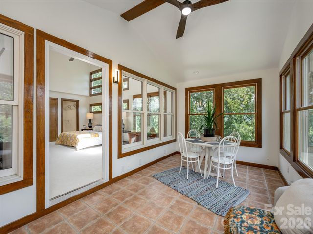 155 Crabapple Lane, Asheville, NC 28804
