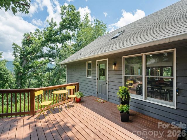 155 Crabapple Lane, Asheville, NC 28804