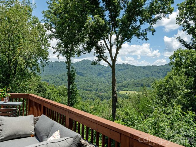 155 Crabapple Lane, Asheville, NC 28804