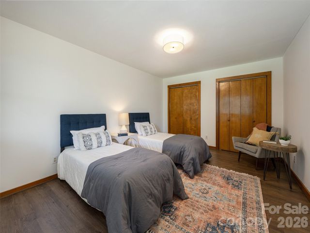 155 Crabapple Lane, Asheville, NC 28804