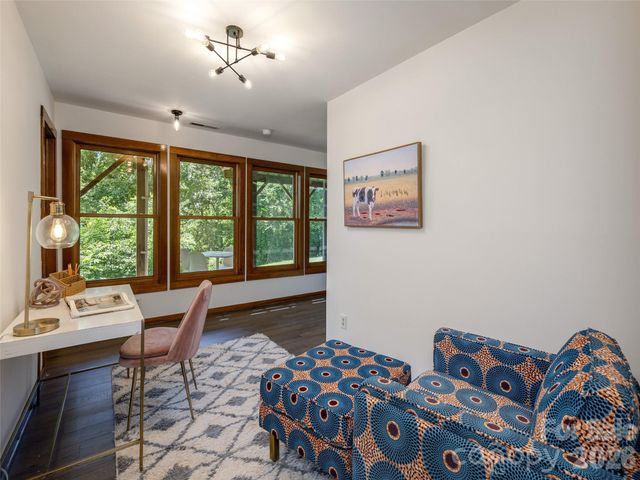 155 Crabapple Lane, Asheville, NC 28804