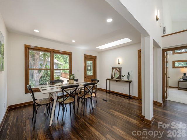 155 Crabapple Lane, Asheville, NC 28804
