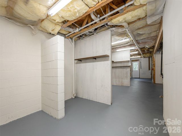 155 Crabapple Lane, Asheville, NC 28804