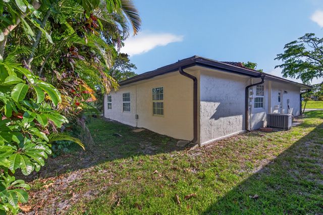 4234 NW 3rd Way, Boca Raton, FL 33431