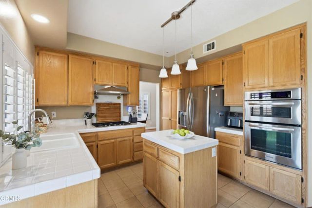 10474 Mammoth Street, Ventura, CA 93004