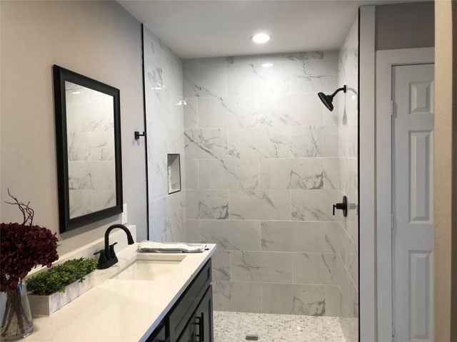 301 E 14th Avenue, Corsicana, TX 75110