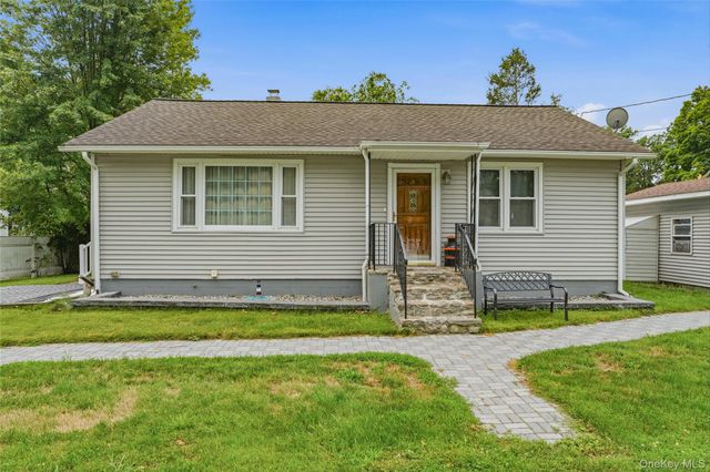 2 Hennessey Place, Poughkeepsie, NY 12601